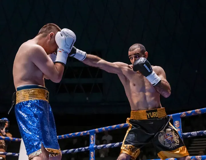 Yuri Sakunts — boxing action — straight punch